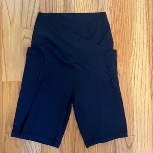 Aerie offline criss cross waist shorts small